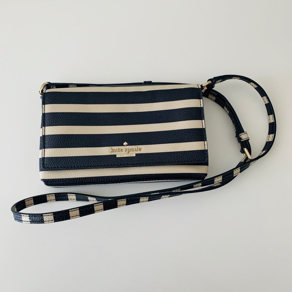 Kate Spade Crossbody purse